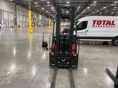 Used 2023 LINDE E18_346-20 Forklift – Electric Sit Down 3 Wheel, 3500 lb Capacity, 87” Mast, 498 Hours – $39909.00 – Anaheim - Thumbnail 4