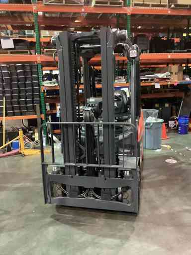Used 2022 LINDE H30T_1202 Forklift – LPG Pneumatic, 6000 lb Capacity, 90” Mast, 5911 Hours – $39200.00 – Phoenix - Thumbnail 4