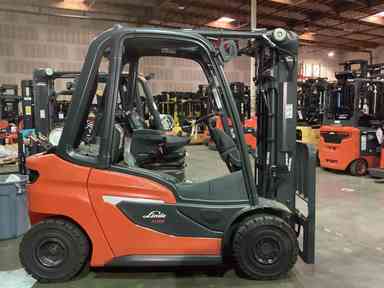 Used 2022 LINDE H30T_1202 Forklift – LPG Pneumatic, 6000 lb Capacity, 90” Mast, 5911 Hours – $39200.00 – Phoenix - Thumbnail 2