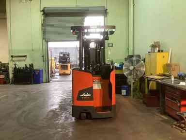 New 2023 LINDE E20S_1346-20 Forklift – Electric Stand Up Counterbalance, 4000 lb Capacity, 83” Mast, 4 Hours – $52900.00 – Anaheim - Thumbnail 2