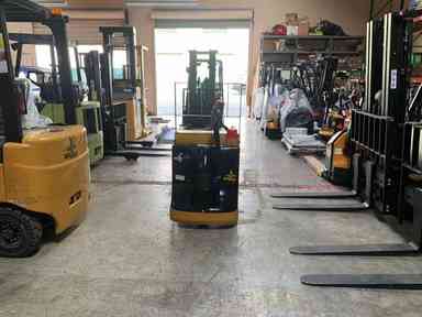 Used 2022 BIG JOE WPT-45 27X48 Forklift – Walkie Jack, 4500 lb Capacity, 3” Mast, 50 Hours – $5650.00 – Hawaii, Waipahu - Thumbnail 3