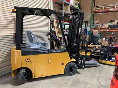 Used 2022 BIG JOE LXE-44 Forklift – Electric Sit Down 4 Wheel, 4400 lb Capacity, 83” Mast, 2408 Hours – $35500.00 – Anaheim - Thumbnail 4
