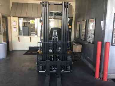 Used 2022 BIG JOE LPE-50_80V Forklift – Lithium Electric Pneumatic, 5000 lb Capacity, 90” Mast, 1265 Hours – $34500.00 – Anaheim - Thumbnail 2