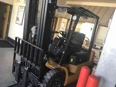 Used 2022 BIG JOE LPE-50_80V Forklift – Lithium Electric Pneumatic, 5000 lb Capacity, 90” Mast, 1265 Hours – $34500.00 – Anaheim - Thumbnail 3