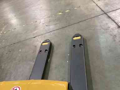 Used 2021 BIG JOE LPT-44 27X48 Forklift – Electric Pallet Jack (Lithium), 4500 lb Capacity, 3” Mast, 61.3 Hours – $3400.00 – Anaheim - Thumbnail 2