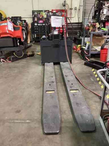 Used 2022 LINDE EWR30_1101-02-27X78-PS Forklift – Rider Jack, 6000 lb Capacity, 3” Mast, 1227.9 Hours – $16419.00 – Anaheim - Thumbnail 3