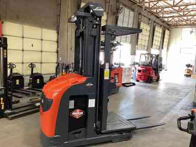 Used 2021 LINDE V15P_5215 Forklift – Electric Order Picker, 3000 lb Capacity, 107” Mast, 134 Hours – $35200.00 – Anaheim - Thumbnail 4