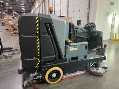 Used 2022 KARCHER B300R Forklift – Scrub-Utility,  lb Capacity, 70” Mast, 665.5 Hours – $49500.00 – Anaheim - Thumbnail 4