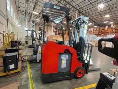 Used 2022 LINDE E18S_1346-20 Forklift – Electric Stand Up Counterbalance, 3500 lb Capacity, 88” Mast, 1835 Hours – $26500.00 – Las Vegas - Thumbnail 2