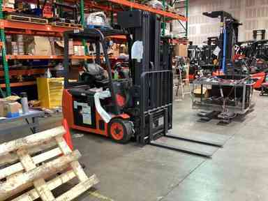 Demo 2022 LINDE E20_346-20 Forklift – Electric Sit Down 3 Wheel, 4000 lb Capacity, 89” Mast, 126 Hours – $49850.00 – Anaheim - Thumbnail 3