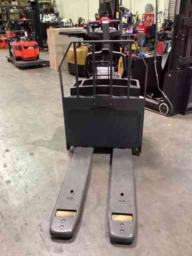 Demo 2022 LINDE EWR30_1101-02-27X48-PS Forklift – Rider Jack, 6000 lb Capacity, 3” Mast, 564.8 Hours – $9800.00 – Anaheim - Thumbnail 3