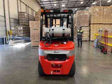 Used 2022 BAOLI KBG25_6010 Forklift – LPG Pneumatic, 5000 lb Capacity, 86” Mast, 417 Hours – $38250.00 – Phoenix - Thumbnail 4