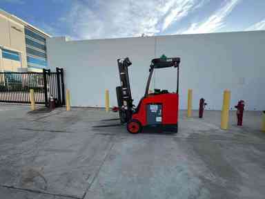 Used 2022 LINDE E18S_1346-20 Forklift – Electric Stand Up Counterbalance, 3500 lb Capacity, 91.5” Mast, 1431 Hours – $29500.00 – Anaheim - Thumbnail 2