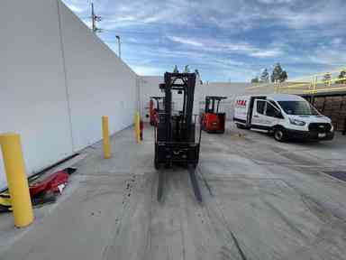 Used 2022 LINDE E18S_1346-20 Forklift – Electric Stand Up Counterbalance, 3500 lb Capacity, 91.5” Mast, 1431 Hours – $29500.00 – Anaheim - Thumbnail 4