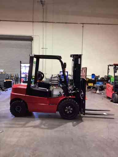 New 2024 BIG JOE LPE-60_80V Forklift – Lithium Electric Pneumatic, 6000 lb Capacity, 90” Mast, 1 Hours – $39500.00 – Anaheim - Thumbnail 2