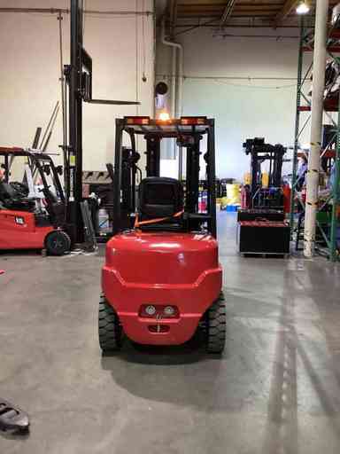 New 2024 BIG JOE LPE-60_80V Forklift – Lithium Electric Pneumatic, 6000 lb Capacity, 90” Mast, 1 Hours – $39500.00 – Anaheim - Thumbnail 3