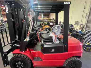 New 2024 BIG JOE LPE-60_80V Forklift – Lithium Electric Pneumatic, 6000 lb Capacity, 90” Mast, 1 Hours – $39500.00 – Anaheim - Thumbnail 1