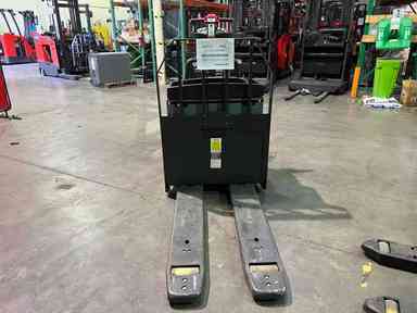 Used 2022 LINDE EWR30_1101-02-27X48-PS Forklift – Rider Jack, 6000 lb Capacity, 3” Mast, 588.8 Hours – $11900.00 – Anaheim - Thumbnail 4