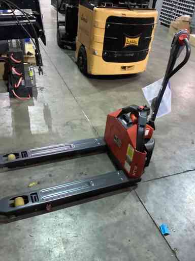 Used 2021 LINDE V15P_5215 Forklift – Electric Order Picker, 3000 lb Capacity, 119” Mast, 1937 Hours – $39850.00 – Anaheim - Thumbnail 3