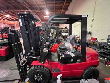 New 2024 BIG JOE LPE-60_80V Forklift – Lithium Electric Pneumatic, 6000 lb Capacity, 90” Mast, 4 Hours – $39500.00 – Anaheim - Thumbnail 1