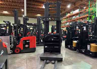 Used 2022 LINDE V15P_1355 Forklift – Electric Order Picker, 3000 lb Capacity, 134” Mast, 49 Hours – $60600.00 – Phoenix - Thumbnail 4