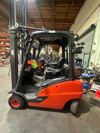 New 2022 LINDE H16T_391 Forklift – LPG Pneumatic, 3000 lb Capacity, 89.5” Mast, .1 Hours – $43250.00 – Anaheim - Thumbnail 3