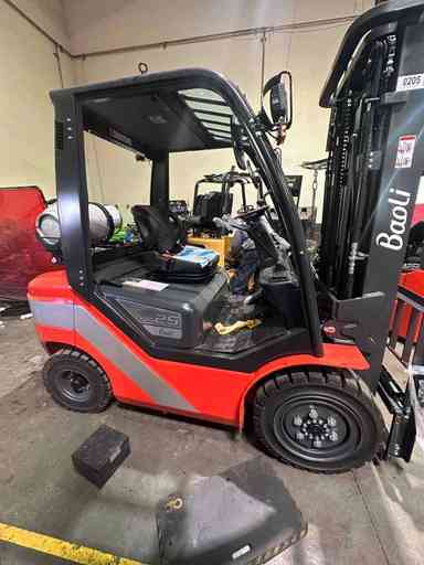 Used 2023 BAOLI KBG25_6010 Forklift – LPG Pneumatic, 5000 lb Capacity, 90” Mast, 1009 Hours – $36850.00 – Anaheim - Thumbnail 1
