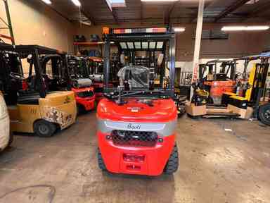 Used 2023 BAOLI KBG25_6010 Forklift – LPG Pneumatic, 5000 lb Capacity, 90” Mast, 176.3 Hours – $37500.00 – Hawaii, Waipahu - Thumbnail 2