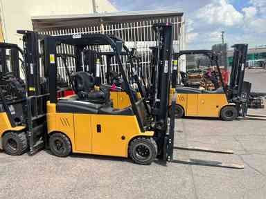 Used 2021-E BIG JOE LXE-44 Forklift – Electric Sit Down 4 Wheel, 4400 lb Capacity, 86” Mast, 863 Hours – $19400.00 – Phoenix - Thumbnail 1