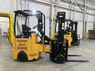 Used 2023 BENDI B30AC Forklift – VNA, 3000 lb Capacity, 87” Mast, 2316 Hours – $89250.00 – Anaheim - Thumbnail 2