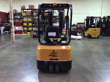 Used 2021 BIG JOE V18-189 Forklift – Electric Sit Down 3 Wheel, 3000 lb Capacity, 84” Mast, 105 Hours – $32500.00 – Anaheim - Thumbnail 2