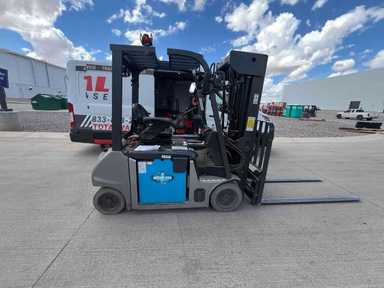 Used 2022 LINDE E204WC_346-20 Forklift – Electric Sit Down 4 Wheel, 4000 lb Capacity, 83” Mast, 2172 Hours – $27885.00 – Phoenix - Thumbnail 1