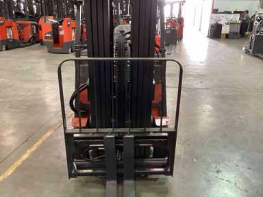 Used 2024 LINDE E204WC_346-20 Forklift – Electric Sit Down 4 Wheel, 4000 lb Capacity, 89” Mast, 46 Hours – $54500.00 – Hawaii, Waipahu - Thumbnail 3