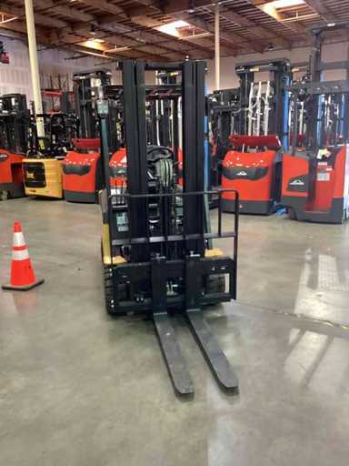 New 2022 BIG JOE LXE-45 Forklift – Electric Sit Down 4 Wheel, 4500 lb Capacity, 83” Mast, 164 Hours – $38950.00 – Anaheim - Thumbnail 3