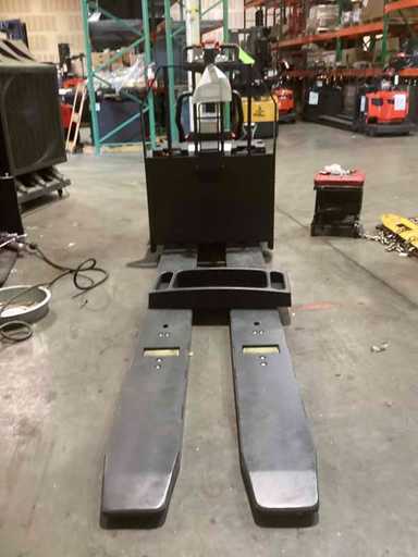 Used 2022 LINDE EWR30_1101-02-27X96-PS Forklift – Double Rider Jack, 6000 lb Capacity, 3” Mast, 750 Hours – $8500.00 – Phoenix - Thumbnail 4