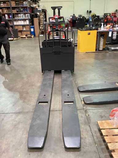 Used 2022 LINDE EWR30_1101-02-27X96-PS Forklift – Double Rider Jack, 6000 lb Capacity, 3” Mast, 441 Hours – $10950.00 – Anaheim - Thumbnail 4