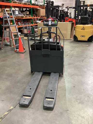 Used 2022 LINDE EWR30_1101-02-27X48-PS Forklift – Rider Jack, 6000 lb Capacity, 3” Mast, 691 Hours – $11500.00 – Anaheim - Thumbnail 4
