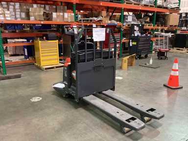 New 2022 LINDE EWR30_1101-02-27X48-PS Forklift – Rider Jack, 6000 lb Capacity, 3” Mast, .1 Hours – $9500.00 – Phoenix - Thumbnail 2