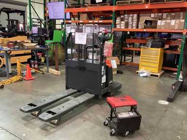 Used 2022 LINDE EWR30_1101-02-27X48-PS Forklift – Rider Jack, 6000 lb Capacity, 3” Mast, 635 Hours – $11500.00 – Anaheim - Thumbnail 4