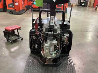 Used 2022 LINDE EWR30_1101-02-27X48-PS Forklift – Rider Jack, 6000 lb Capacity, 3” Mast, 635 Hours – $11500.00 – Anaheim - Thumbnail 2