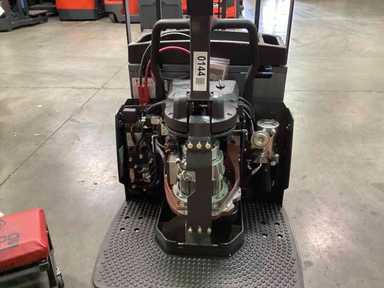 Used 2022 LINDE EWR30_1101-02-27X48 Forklift – Rider Jack, 6000 lb Capacity, 3” Mast, 167 Hours – $9500.00 – Anaheim - Thumbnail 3
