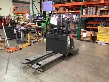 Used 2022 LINDE EWR30_1101-02-27X48 Forklift – Rider Jack, 6000 lb Capacity, 3” Mast, 122.8 Hours – $9500.00 – Anaheim - Thumbnail 4