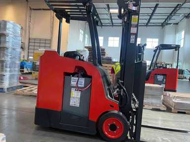 Used 2022 LINDE E18S_1346-20 Forklift – Electric Stand Up Counterbalance, 3500 lb Capacity, 88” Mast, 1056 Hours – $36500.00 – Hawaii, Waipahu - Thumbnail 1