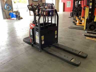 Used 2022 LINDE EWR30_1101-02-27X48 Forklift – Rider Jack, 6000 lb Capacity, 3” Mast, 179.7 Hours – $8500.00 – Anaheim - Thumbnail 3