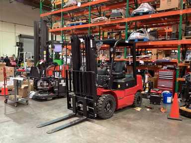 Demo 2023 BIG JOE LPE-50_80V Forklift – Lithium Electric Pneumatic, 5000 lb Capacity, 87.5” Mast, 156 Hours – $29500.00 – Salt Lake City - Thumbnail 3