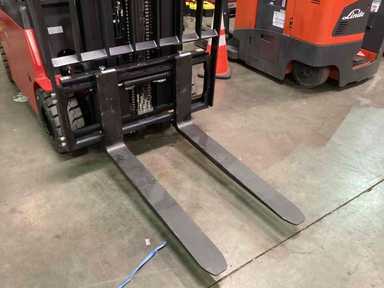 Used 2022 BIG JOE LXE-44 Forklift – Electric Sit Down 4 Wheel, 4400 lb Capacity, 86” Mast, 611 Hours – $44250.00 – Anaheim - Thumbnail 3