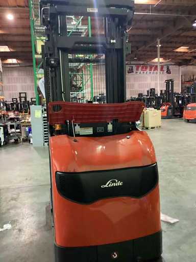 Used 2022 LINDE V15P_1355 Forklift – Electric Order Picker, 3000 lb Capacity, 107” Mast, 689.3 Hours – $32500.00 – Anaheim - Thumbnail 2