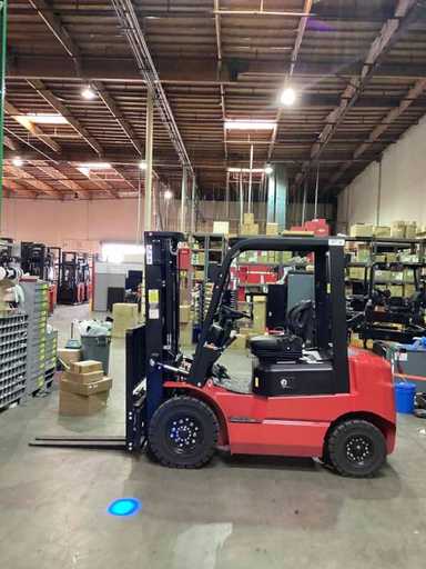 Used 2023 BIG JOE LPE-50_80V Forklift – Lithium Electric Pneumatic, 5000 lb Capacity, 87.5” Mast, 2490 Hours – $21800.00 – Anaheim - Thumbnail 3