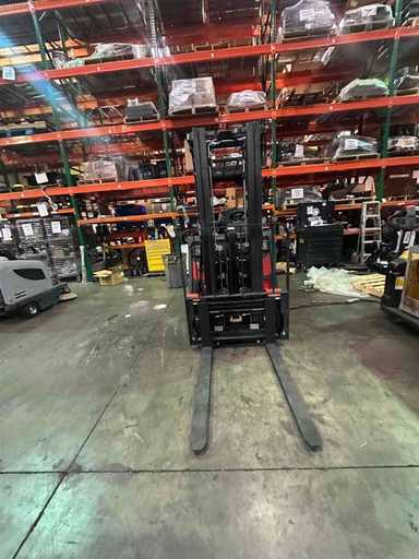 Demo 2022 LINDE E18_346-20-DOHG Forklift – Electric Sit Down 3 Wheel, 3500 lb Capacity, 84” Mast, 149 Hours – $39500.00 – Anaheim - Thumbnail 2