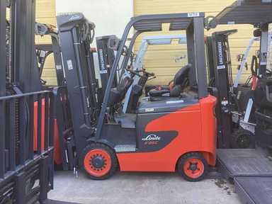 Demo 2022 LINDE E25C_1347 Forklift – Electric Sit Down 4 Wheel, 5000 lb Capacity, 91” Mast, 26 Hours – $49225.00 – Phoenix - Thumbnail 1